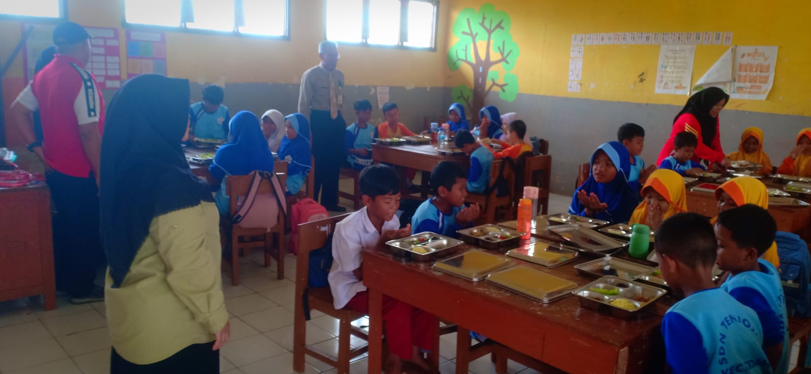SDN Tenjo Jaya Cidahu  Dapat Program Makan Bergizi Gratis (MBG)